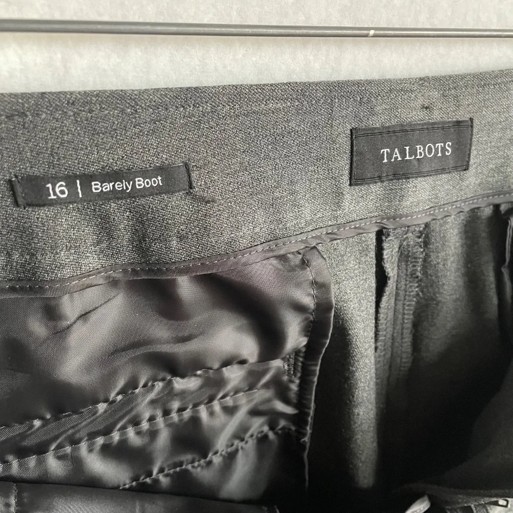Talbots Refined Barely Boot Stretch High Rise Pants in Size 16 Normcore Preppy - Picture 2 of 13